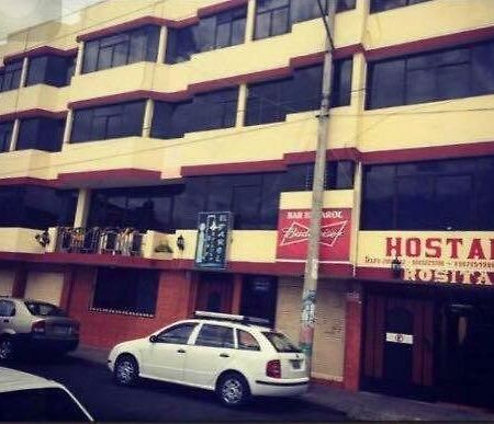 Hostal Rosita Latacunga Hostel Bagian luar foto