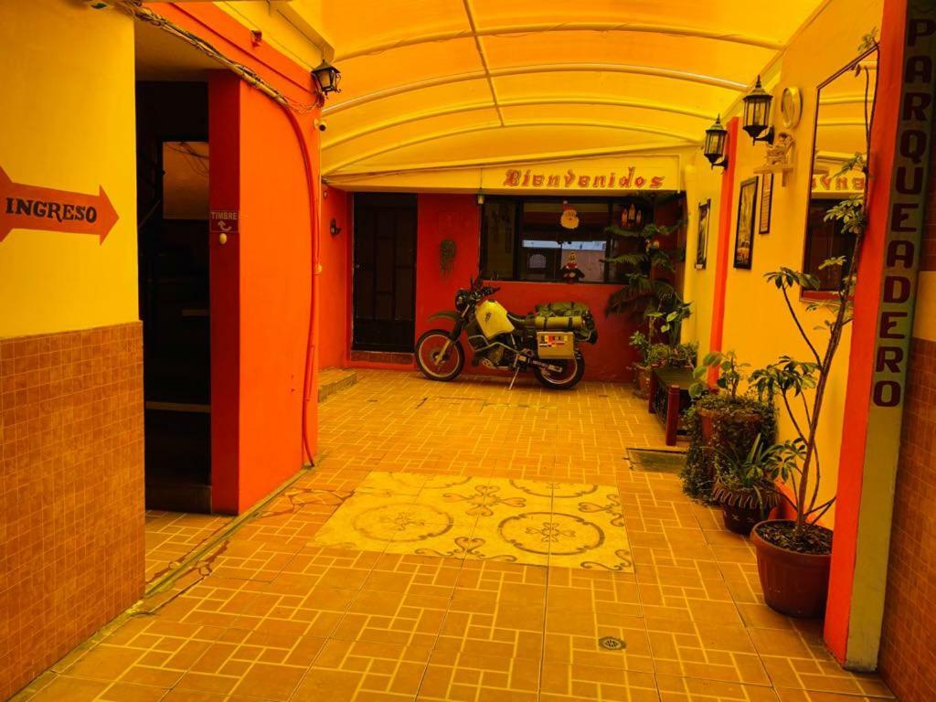 Hostal Rosita Latacunga Bagian luar foto