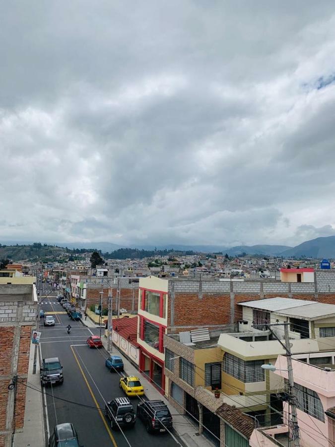 Hostal Rosita Latacunga Bagian luar foto